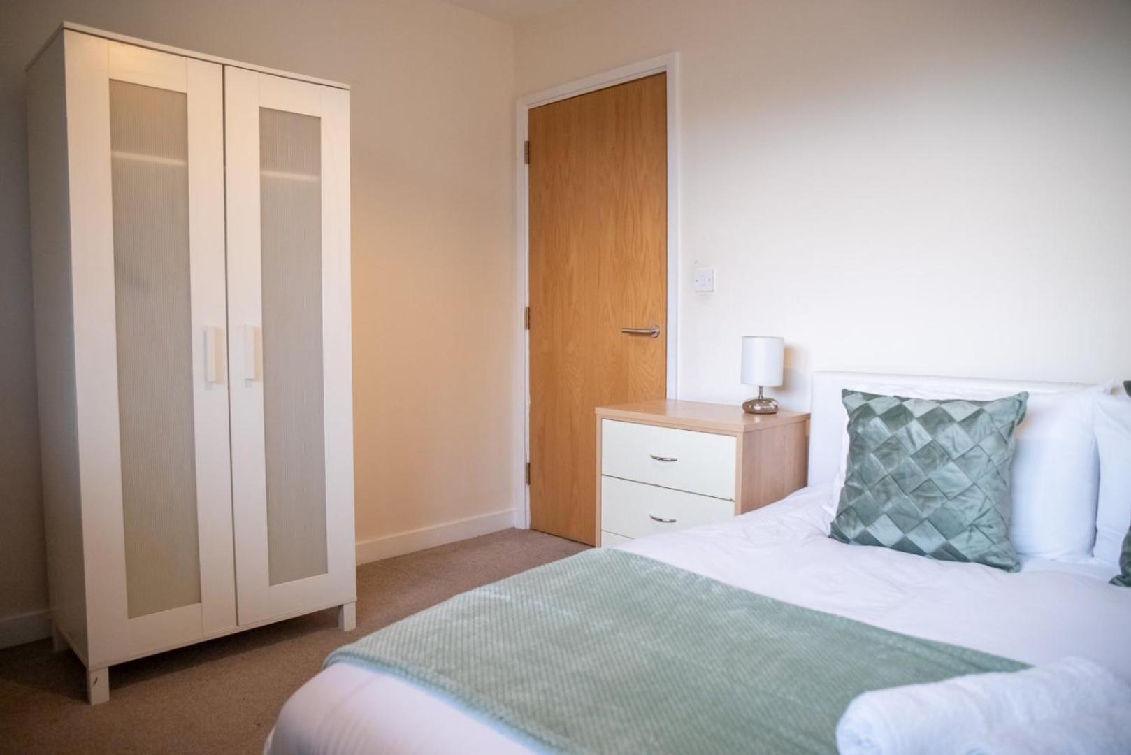 Leeds Vibrant 2 Bedroom Sleeps 4 Buitenkant foto